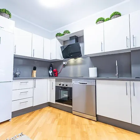 Amazing Duplex With Panoramic Ocean Views 阿德耶